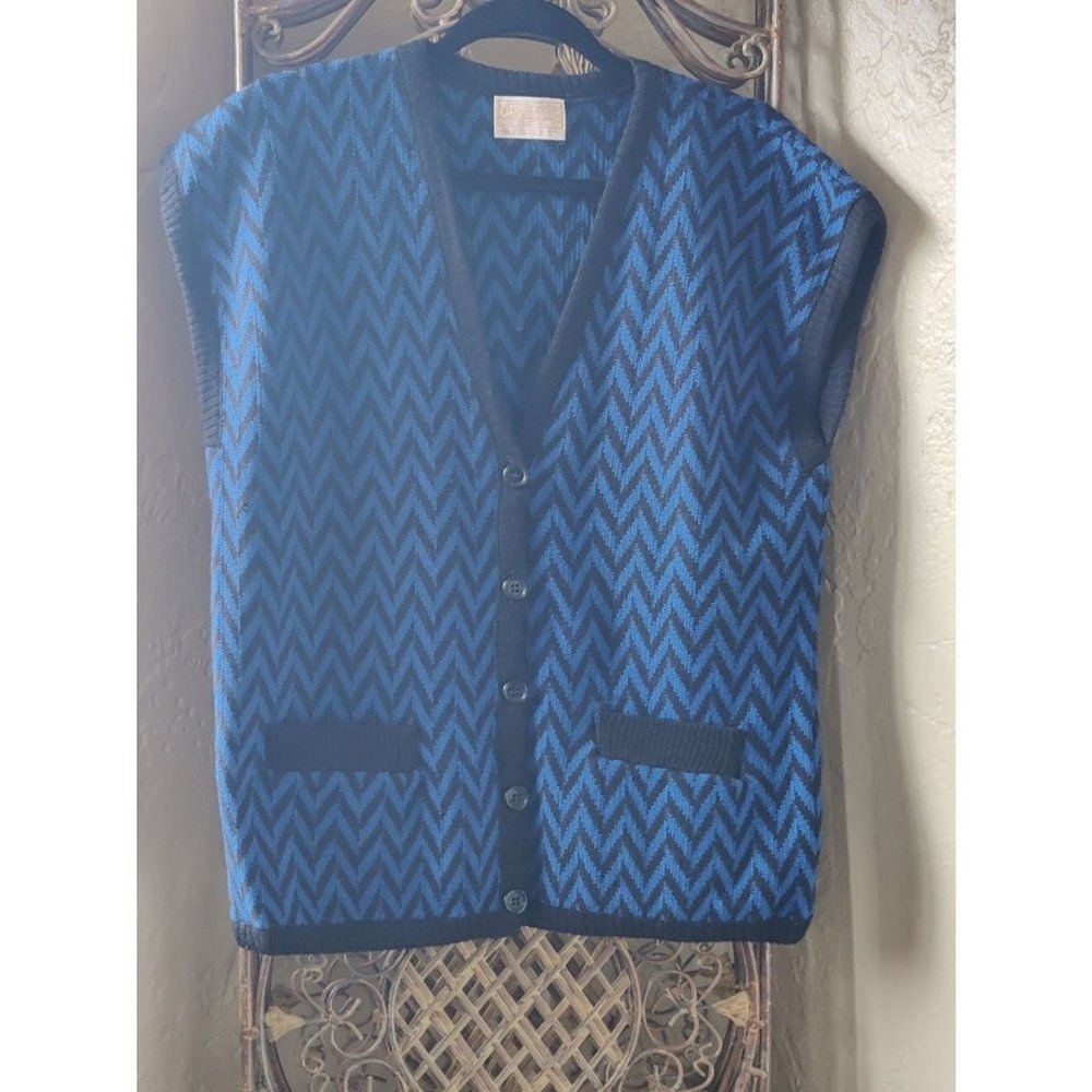 Vintage Pendleton Wool Sweater Vest Womens Size L Blue Black Chevron Pockets - Picture 2 of 11
